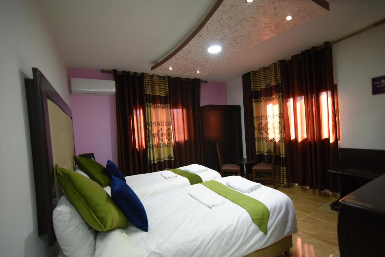 וואדי מוסא Petra Guests Hotel מראה חיצוני תמונה