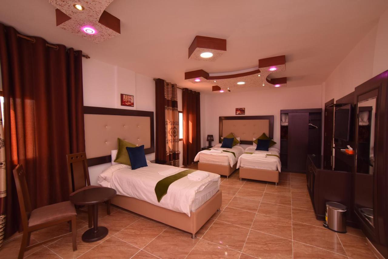 וואדי מוסא Petra Guests Hotel מראה חיצוני תמונה