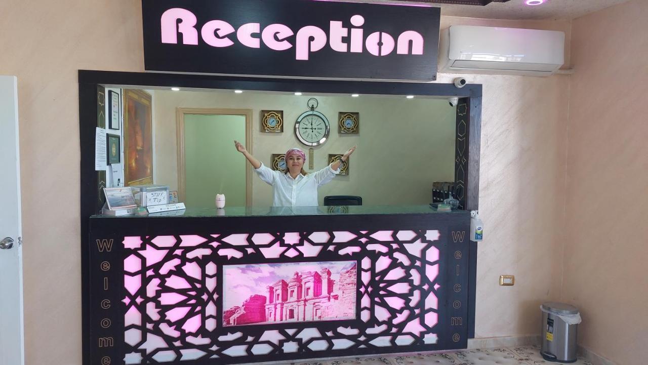 וואדי מוסא Petra Guests Hotel מראה חיצוני תמונה