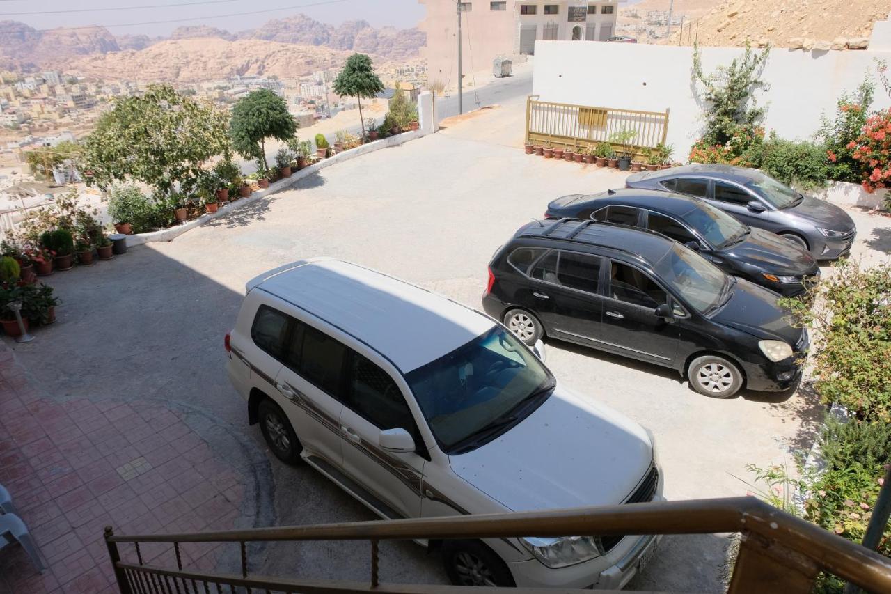 וואדי מוסא Petra Guests Hotel מראה חיצוני תמונה