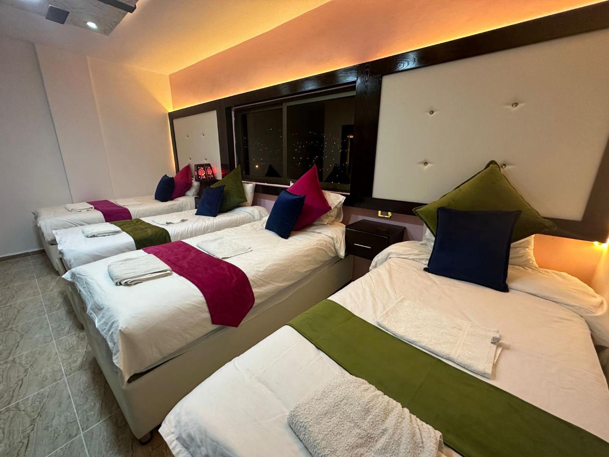 וואדי מוסא Petra Guests Hotel מראה חיצוני תמונה