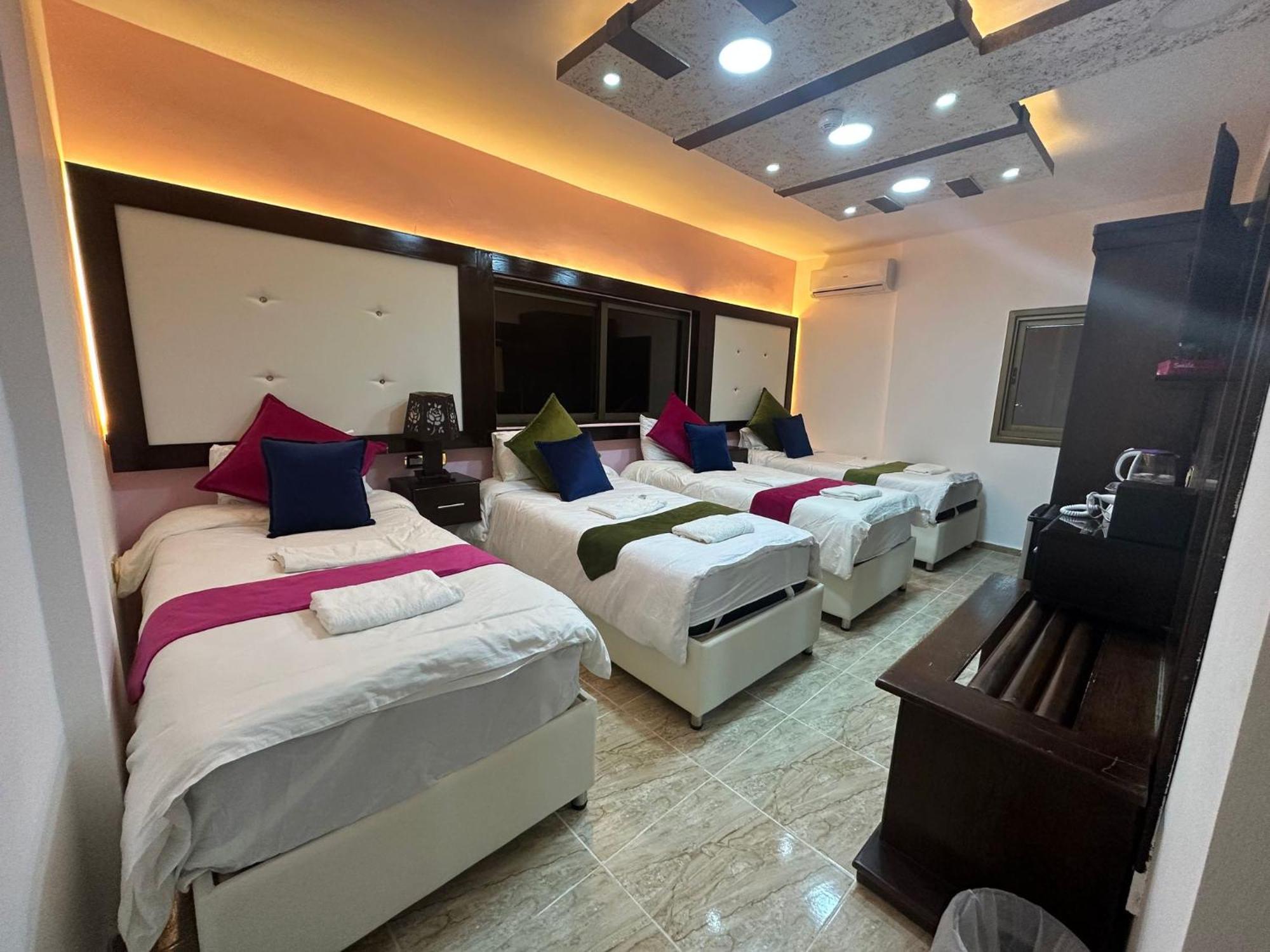 וואדי מוסא Petra Guests Hotel מראה חיצוני תמונה